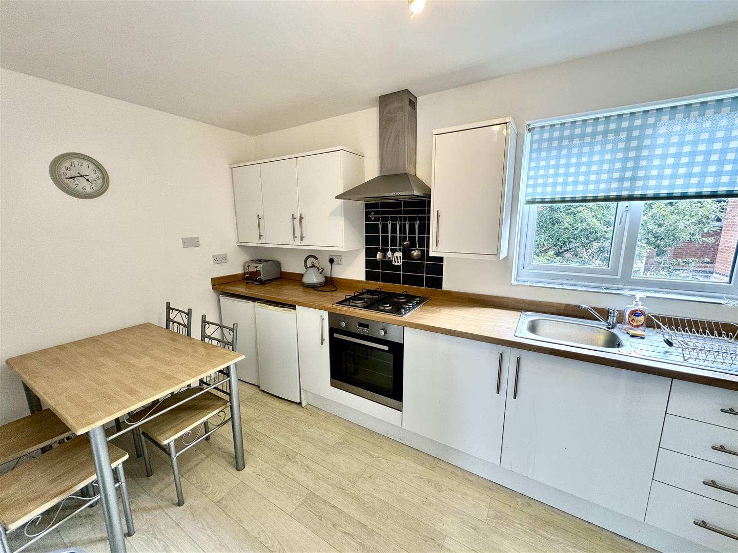 St. Nicholas Square, Marina, Swansea, SA1 1UG